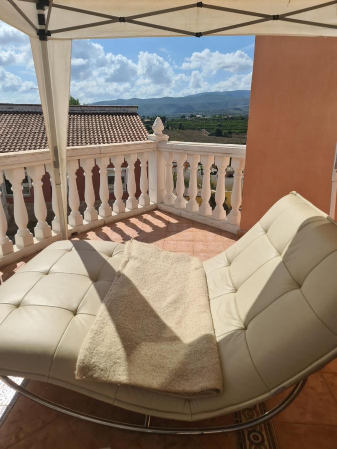 Chateau Angelique Hostal Valencia Exterior foto
