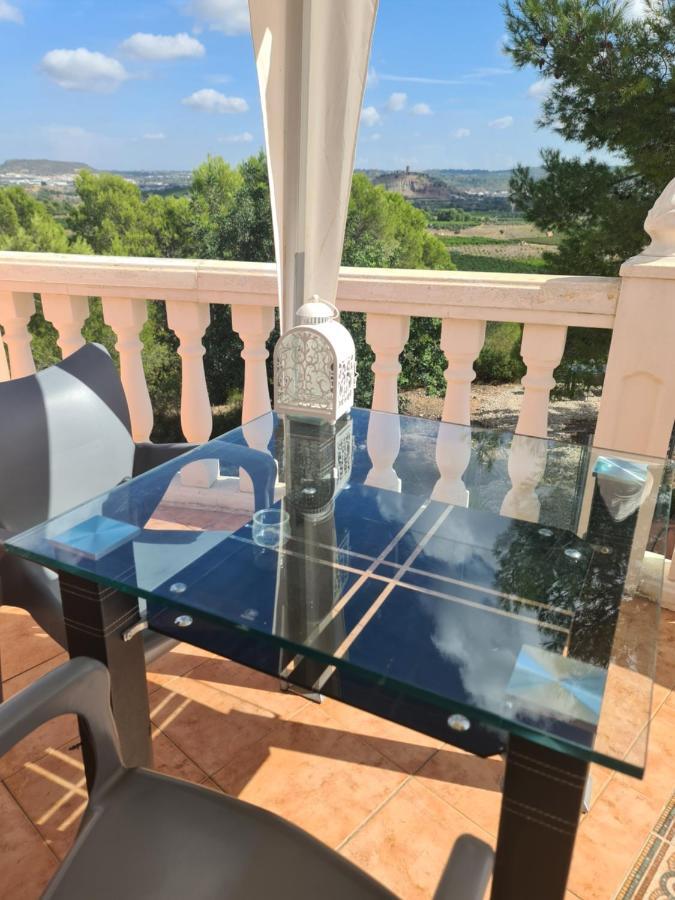 Chateau Angelique Hostal Valencia Exterior foto