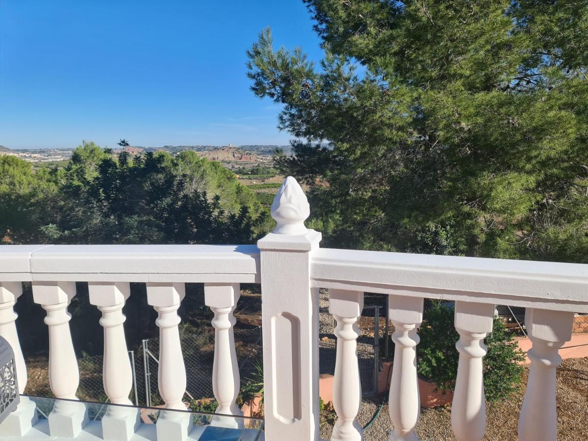 Chateau Angelique Hostal Valencia Exterior foto